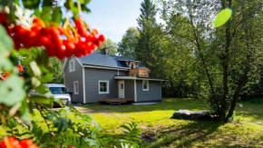 Guestly Homes - Charming 3BR House, 2 Full Baths Near City in Piteå